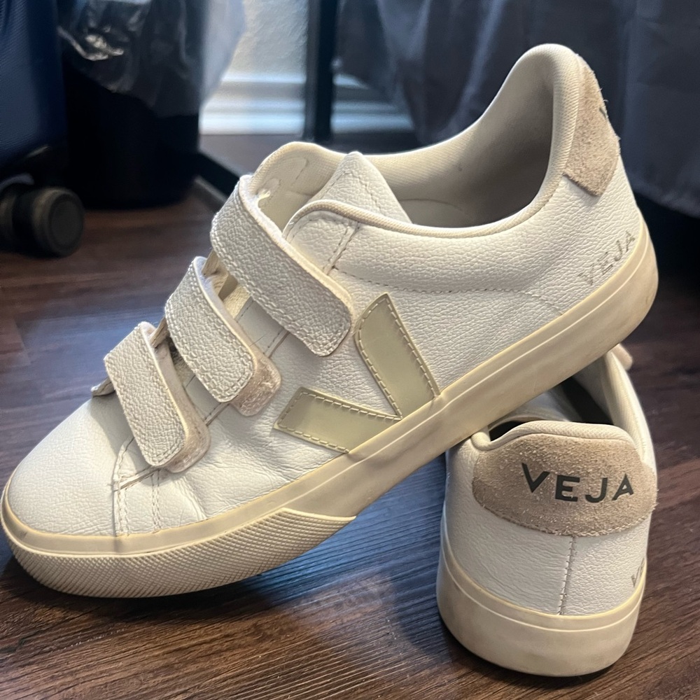 Women’s Vejas